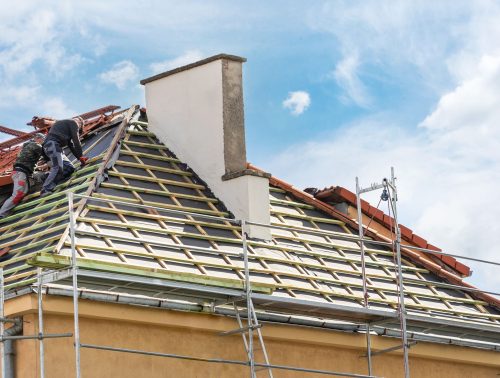 DIY vs. Professional Roofing Replacement: What to Consider