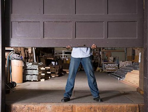 Garage Door Emergency Repairs: What You Need to Know